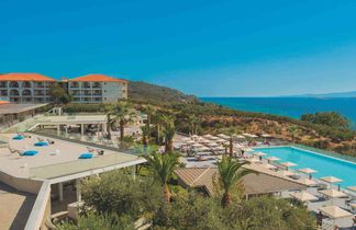 Akrathos Beach Hotel