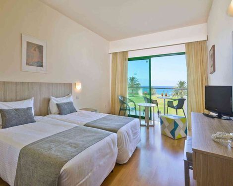 Natura Beach Hotel & Villas-3