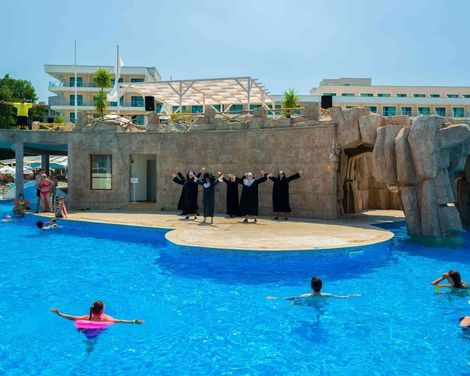 DIT Evrika Beach Club Hotel