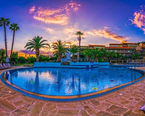Lagomandra Hotel & Spa