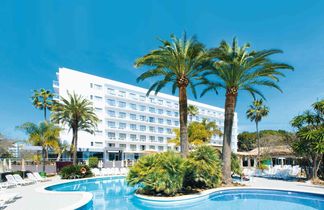 Hotel Riu Bravo