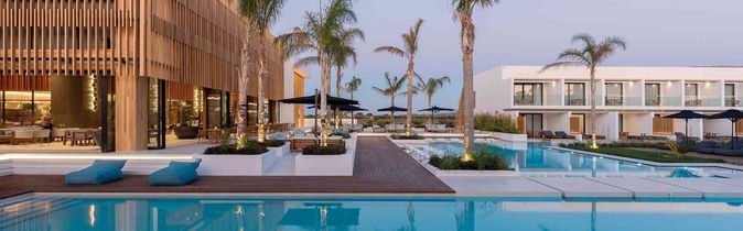 Hotel D'Andrea Lagoon All Suites