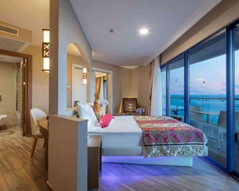 Granada Luxury Okurcalar