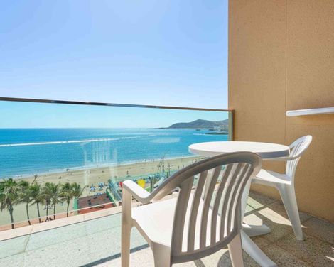 Bull Hotel Reina Isabel & Spa