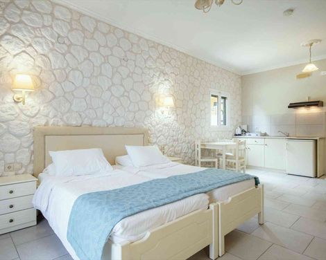 Robolla Beach Apart Hotel