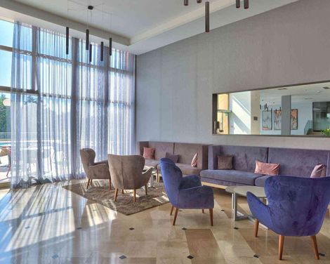 Arena Hotel Holiday