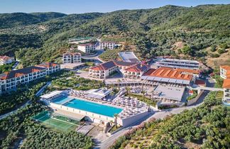 Akrathos Beach Hotel