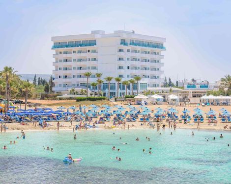 Tasia Maris Sands Hotel
