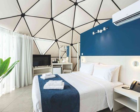 Emerald Oasis Glampotel by Azul Collection