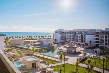 Majestic Elegance Costa Mujeres