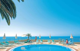 Madeira Regency Cliff