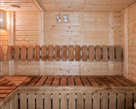 White Olive Marine Aquapark