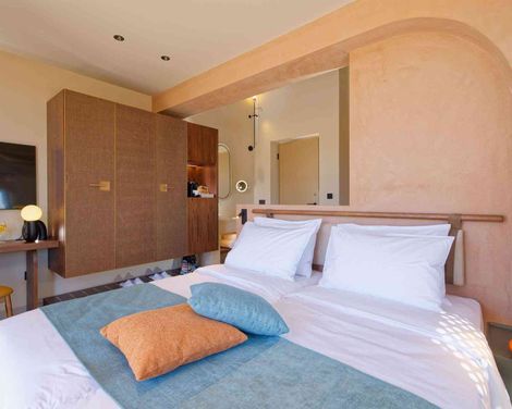 Anissa Oasis Beach