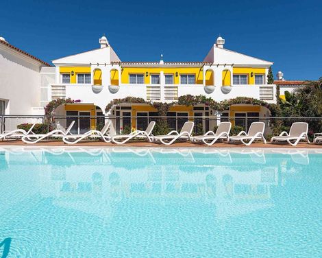 Bungalows Cordial Green Golf