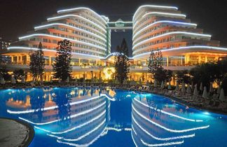 Miracle Resort Hotel