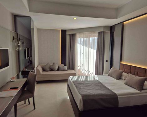 Orange Palace Hotel
