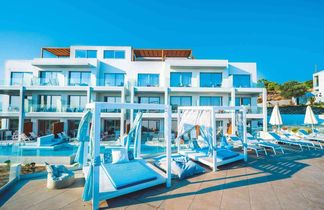 Harmony Crest Resort & Spa