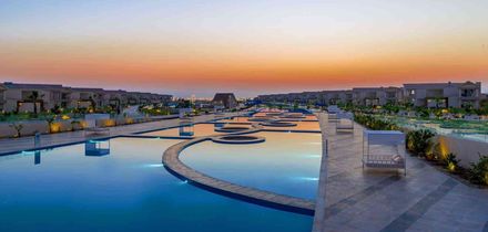 Pickalbatros Sea World Resort