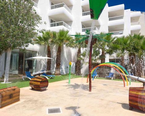 Tropic Garden Hotel & Apartments