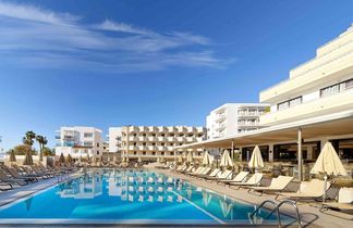 R2 Verónica Beach Hotel