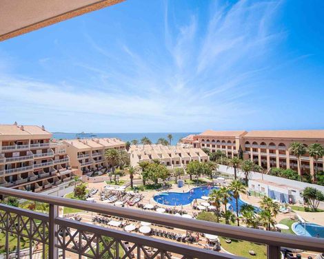 Coral Compostela Beach