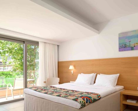 High Beach Resort