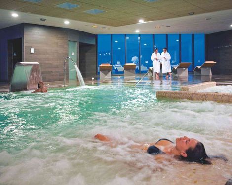 R2 Romantic Fantasia Suites