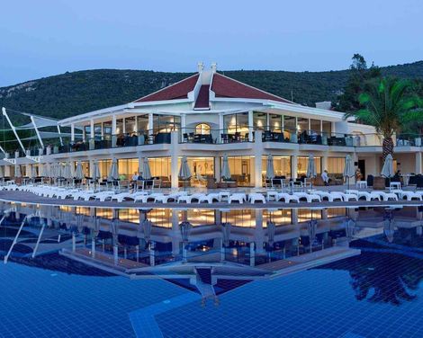 Long Beach Club Nature