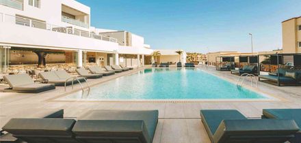 R2 Higos Beach Apartments