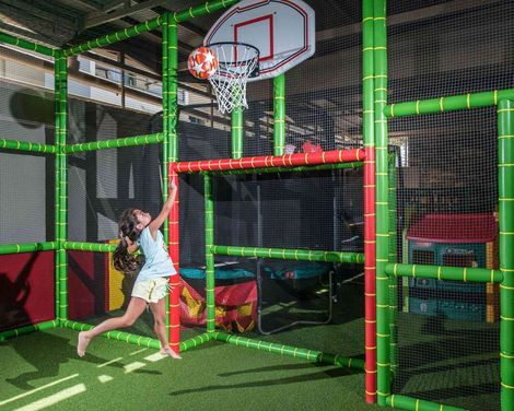 Petousis Hotel & Suites