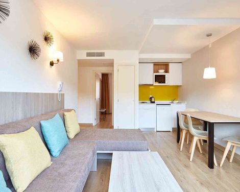 Universal Apartamentos Laguna Garden