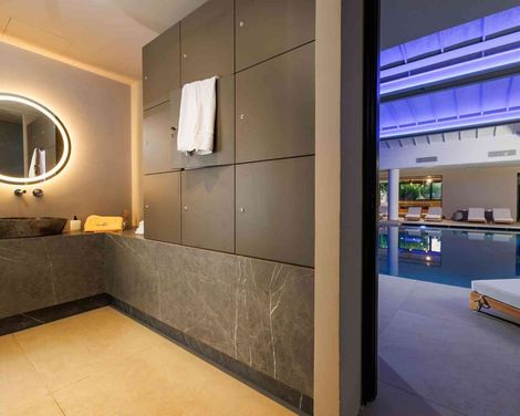 Anissa Beach & Village Hotel