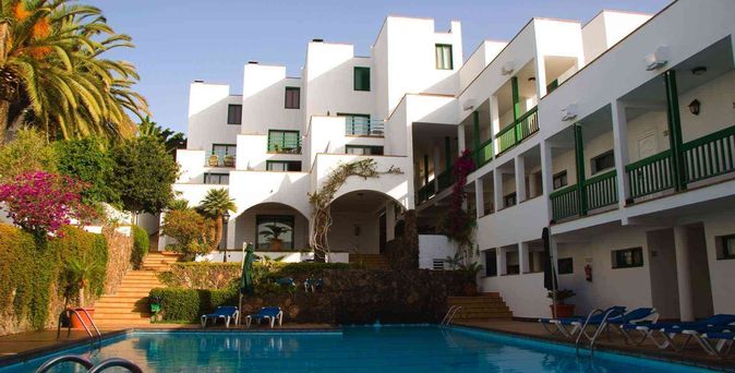 Aparthotel Esquinzo Y Monte del Mar