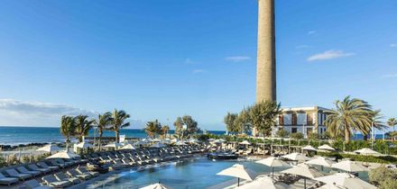 Hotel Faro, a Lopesan Collection Hotel
