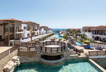 Costa Lindia Beach