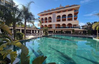 Orange Palace Hotel