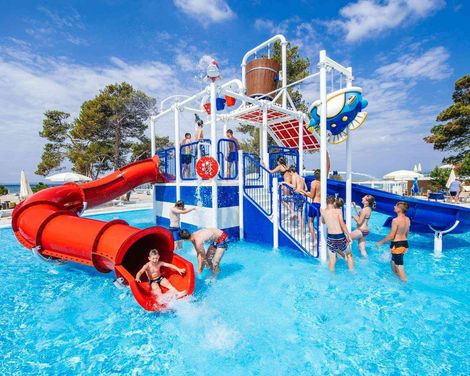 Zaton Holiday Resort Camping Homes