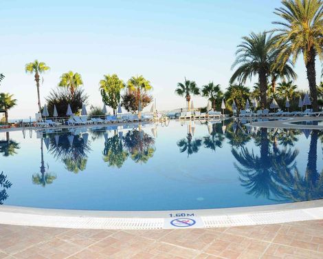 Lonicera World Hotel