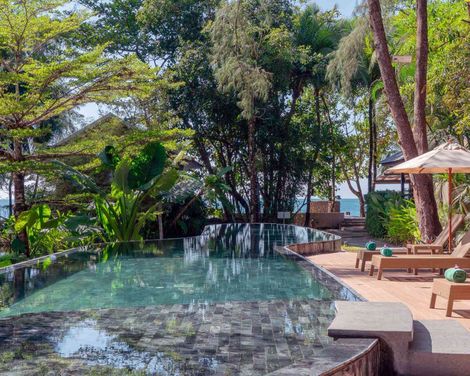 Khaolak Wanaburee Resort