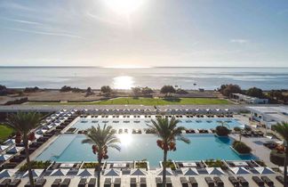 Gennadi Grand Resort