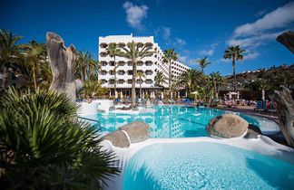 Corallium Beach by Lopesan Hotels