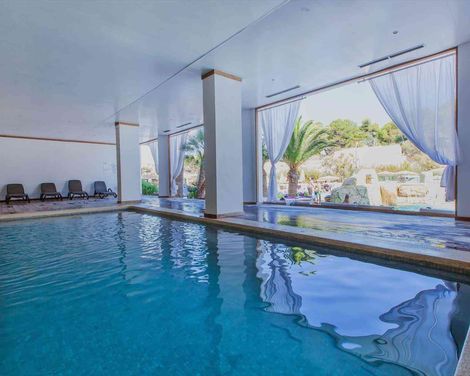 FERGUS Style Cala Blanca Suites