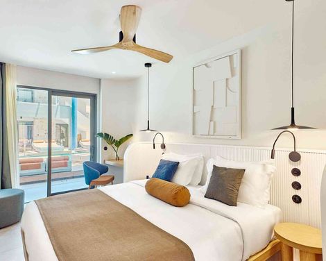 Paralos Kosta Alímia