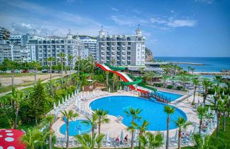 Aria Resort & Spa