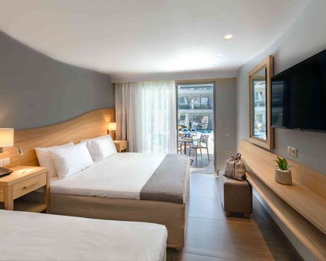 Lyttos Beach Resort & Sports Center
