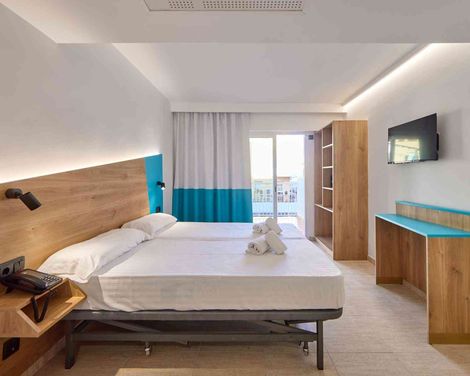 Ahoi! Urban Beach Hotel