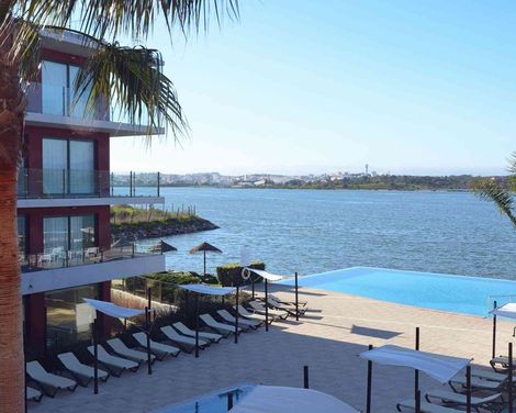 Água Hotels Riverside