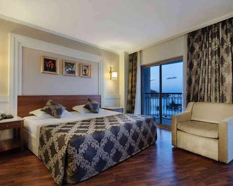 Alba Queen Hotel