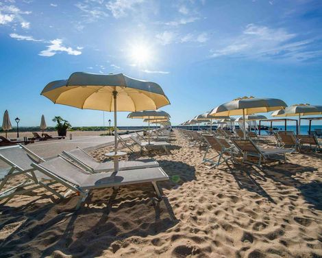 HVD Riviera Beach Hotel