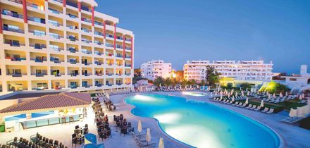 Ukino Family Palmeiras Village